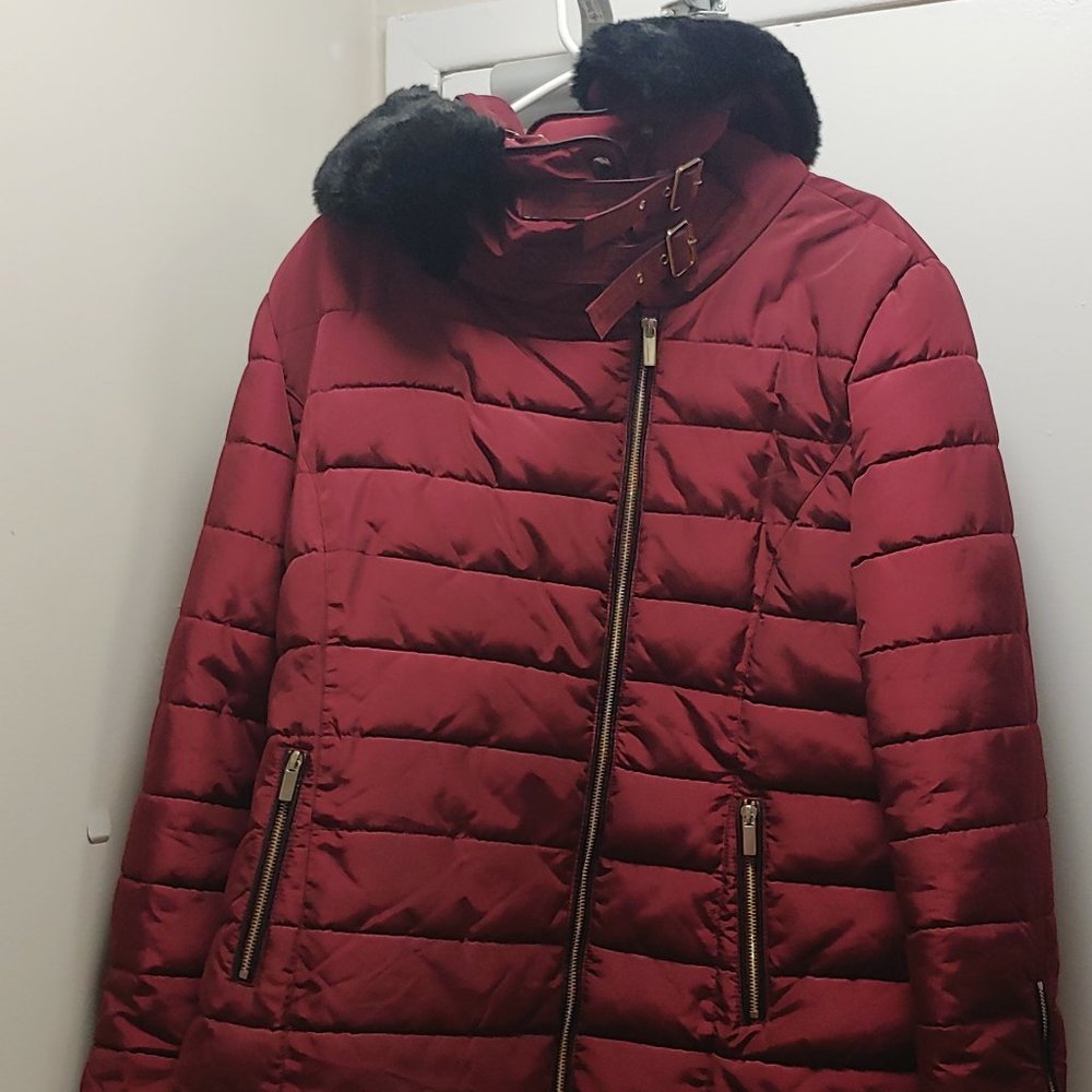 BRAND NEW, LADY'S, SUZY SHIER WINTER COAT, XL!!!